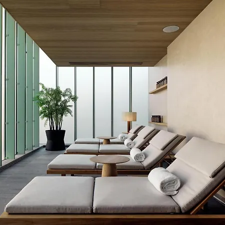 Botanic Sanctuary - The Leading Of The World Hotel